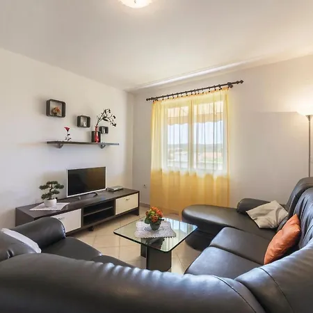 Stunning Home In Pula Feriehus *