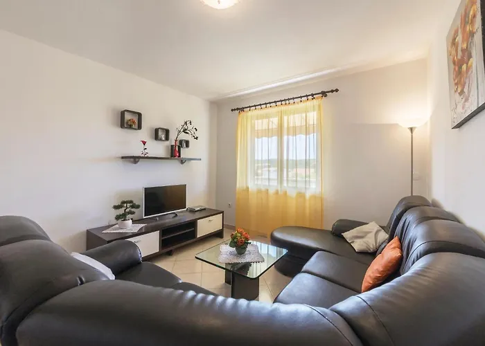 Stunning In Semesterbostad *