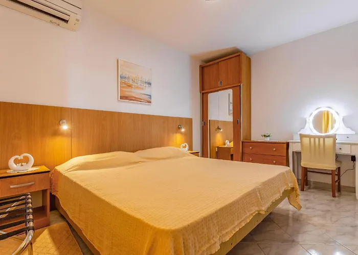 Stunning Home In Pula *