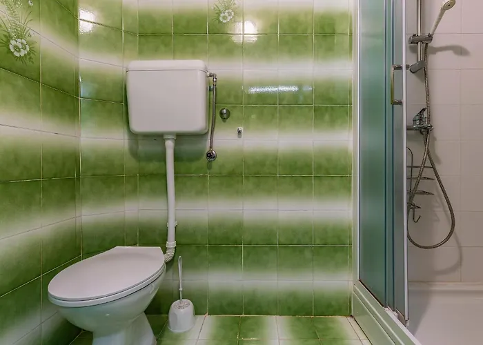 Stunning Home In Pula * Pula