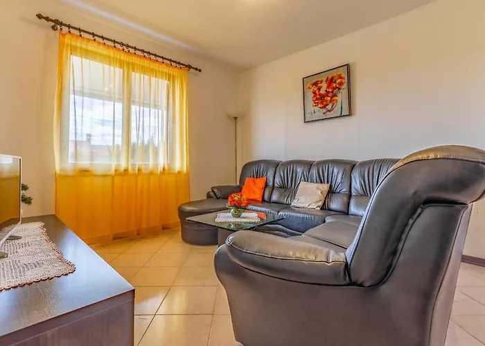 Holiday home Stunning Home In Pula