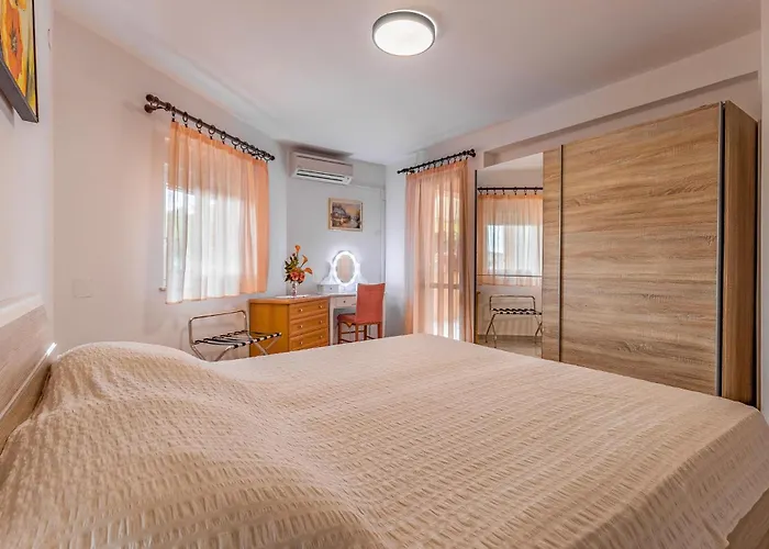 Stunning Home In Pula Holiday home