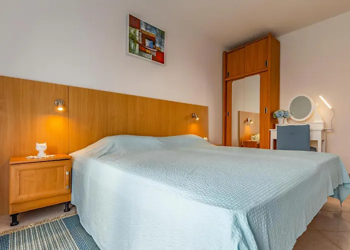 Stunning Home In Pula *