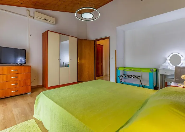 Stunning Home In Pula Holiday home