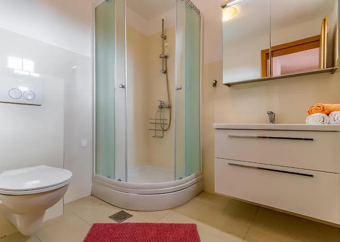 Stunning Home In Pula