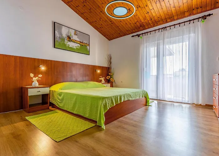 Holiday home Stunning Home In Pula Pula